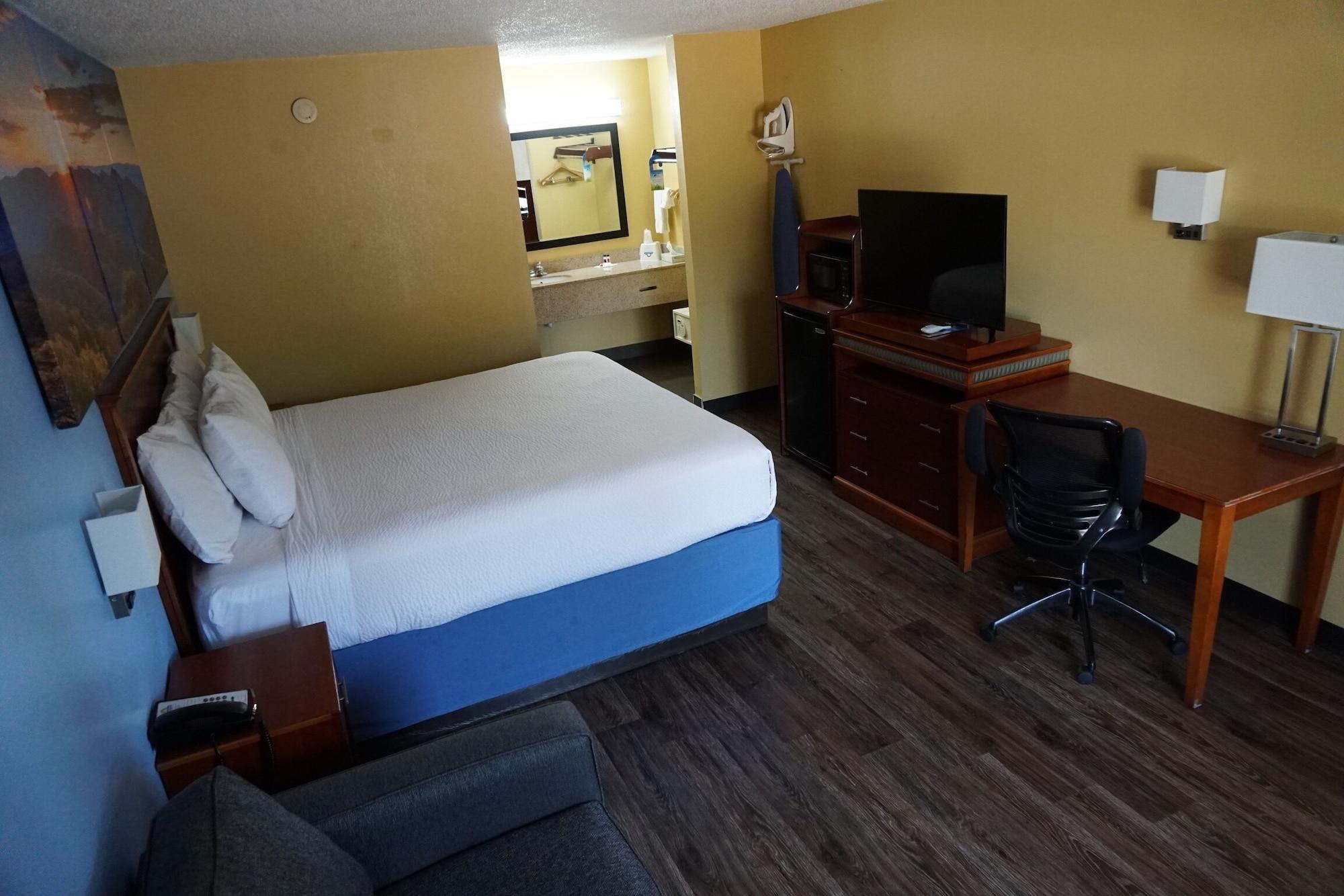 Days Inn By Wyndham Oak Grove/Ft. Campbell Εξωτερικό φωτογραφία