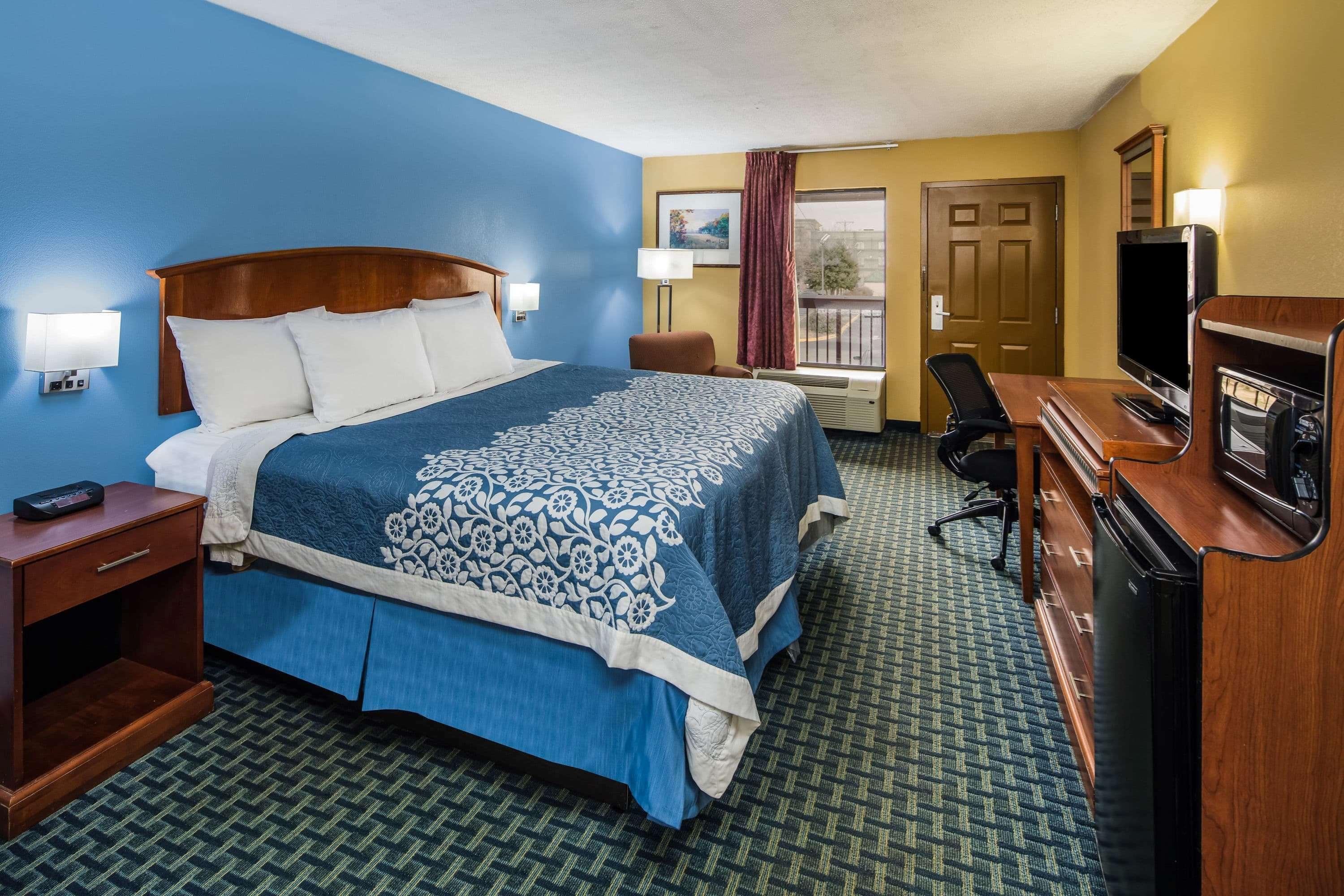 Days Inn By Wyndham Oak Grove/Ft. Campbell Εξωτερικό φωτογραφία